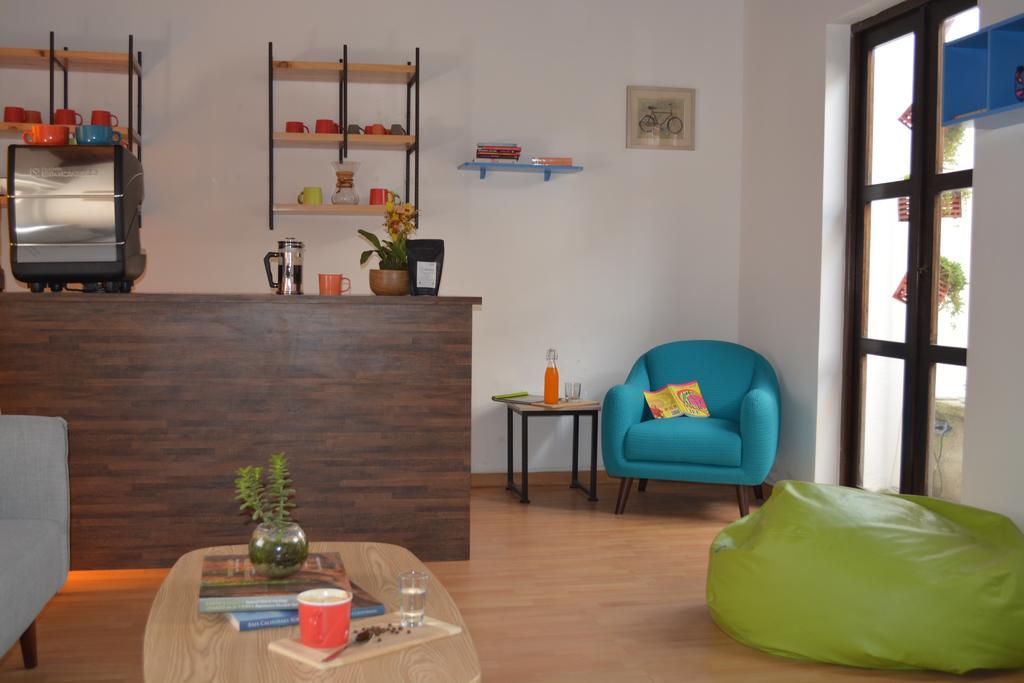 Luna Maya Hostel & Wellness Antigua Екстер'єр фото